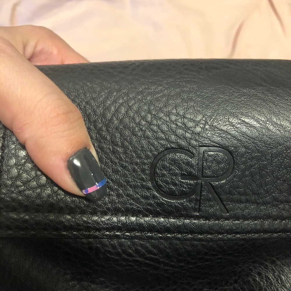 GR leather black crossbody bag - Picture 3 of 4